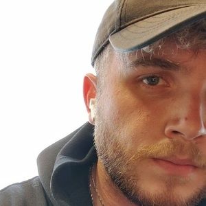 Meet your Posher, Nicholas